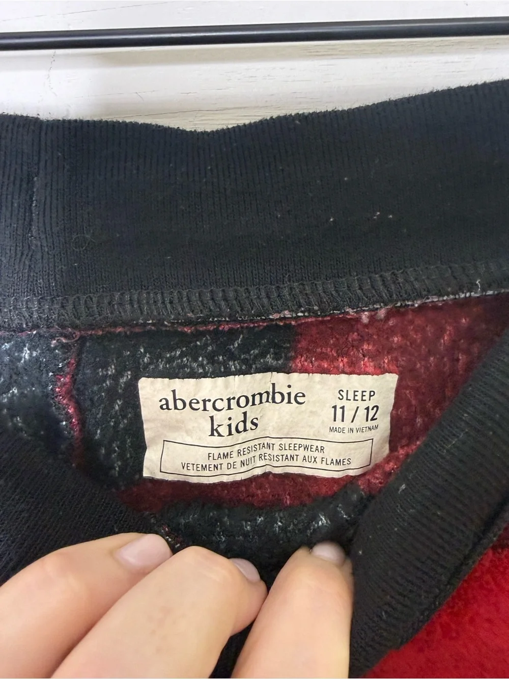 abercrombie kids • Red and Black Plaid Joggers Sleep Pants Size 11/12